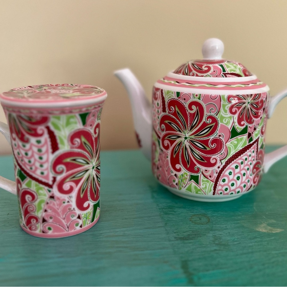 Vera Bradley Pinwheel pink Floral Teapot and Mug Set Andrea by Sadek